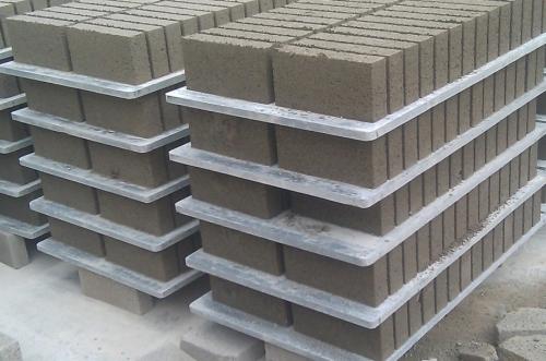 <a href=http://m.sybin.com.cn/zjtb/ target=_blank class=infotextkey>PVC磚機托板</a>廠家